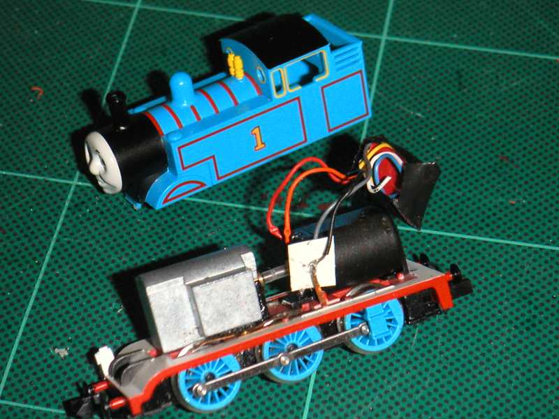 Thomas decoder taped, click for large picture thomas.jpg